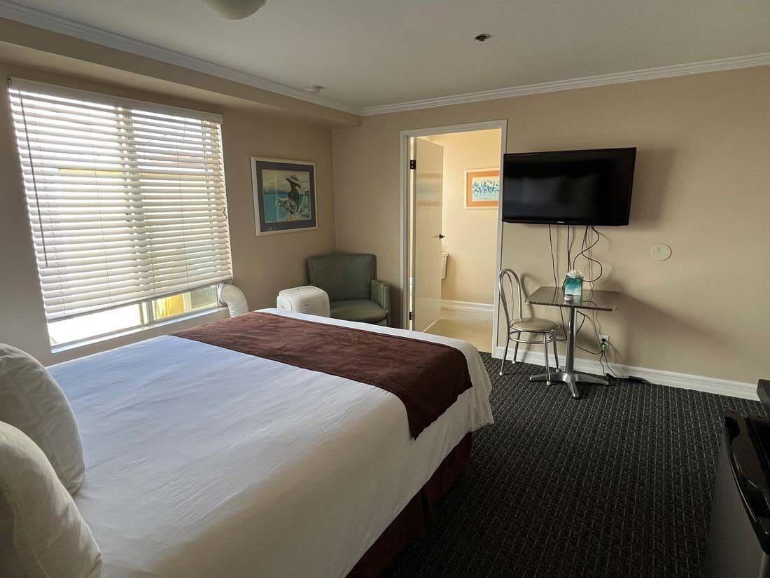 Glenmore Plaza Hotel Avalon Exterior foto
