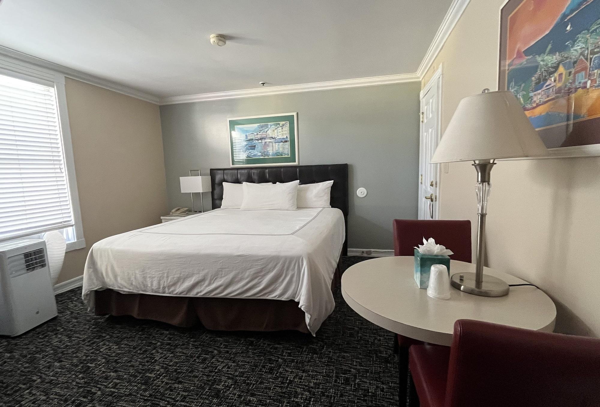 Glenmore Plaza Hotel Avalon Exterior foto